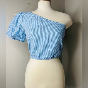 VENUS Light Blue and White One-Shoulder Striped Crop Top